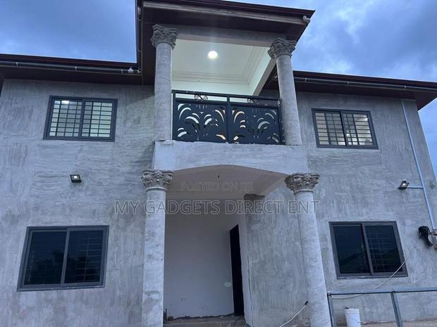 2bdrm Shared Apartment in Gomoa East for rent · Photo 5