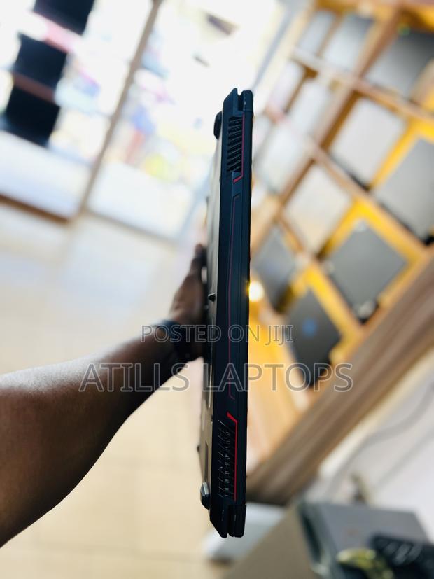 Laptop MSI GV62 7RD 8GB Intel Core I5 SSD 1.5T · Photo 1
