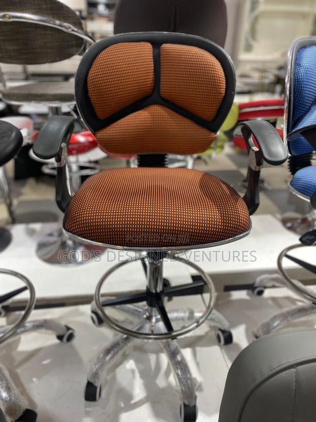 Counter/Saloon Chair · Photo 1