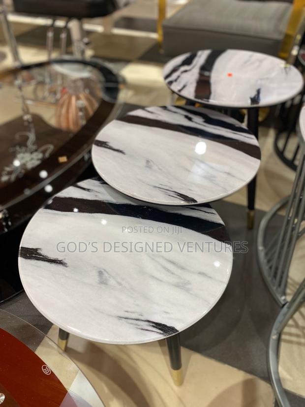 Classic and Beautiful 3set Coffee Table · Photo 1