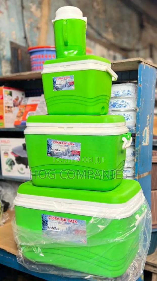 Quality Sq Professional Cooler Box Set in Accra - Fast Delivery · Photo 1