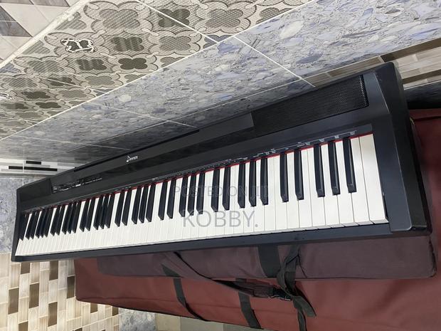 Donner Digital Piano · Photo 1