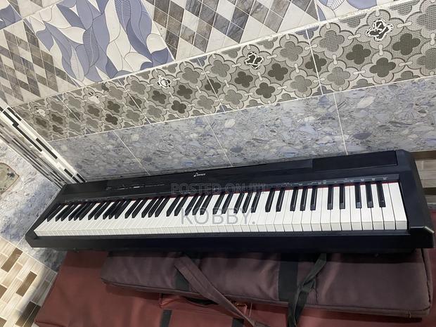 Donner Digital Piano · Photo 2