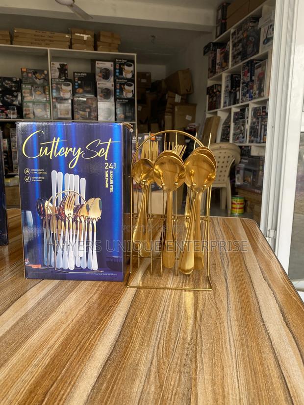 Golden Touched 24pcs Cutlery Set · Photo 1