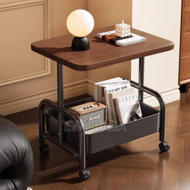 Side Coffee Table With Basket Holder · Photo 2
