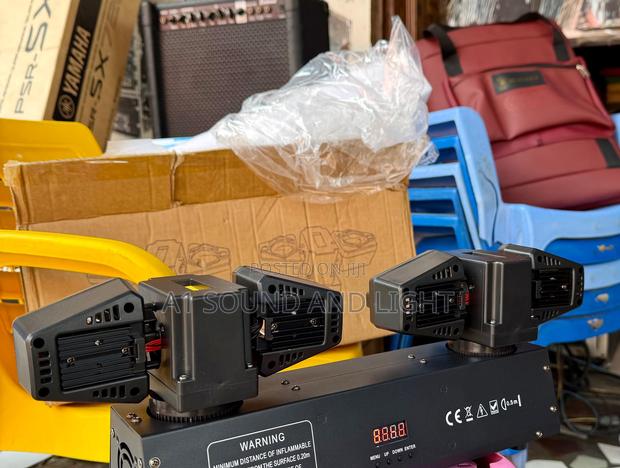 4-head Led Moving Beam Stage Light. · Photo 1