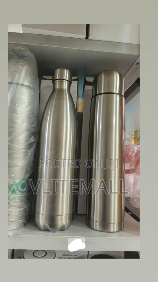 Stainless Steel Vacuum Flask · Photo 1