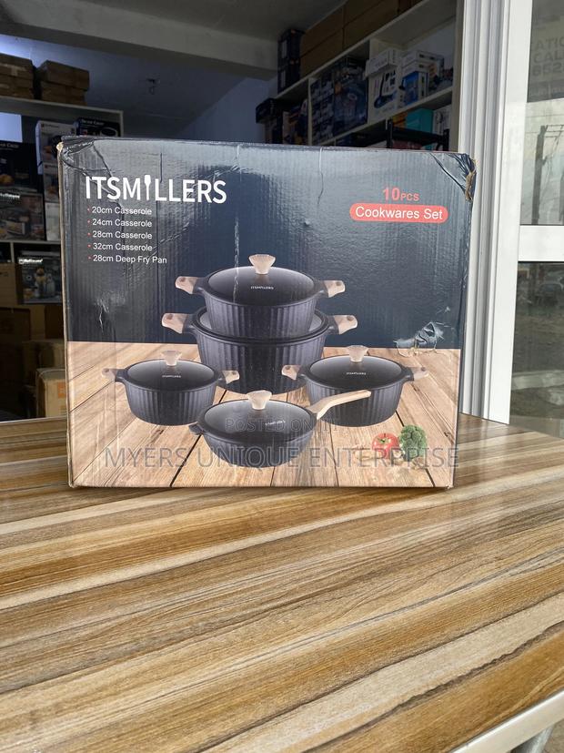 Very Stylish Cookwares Set 10pcs · Photo 1