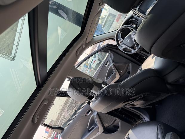 Hyundai Santa Fe Limited w/Saddle Interior 4dr SUV AWD (3.3L 6cyl 6A) · Photo 4