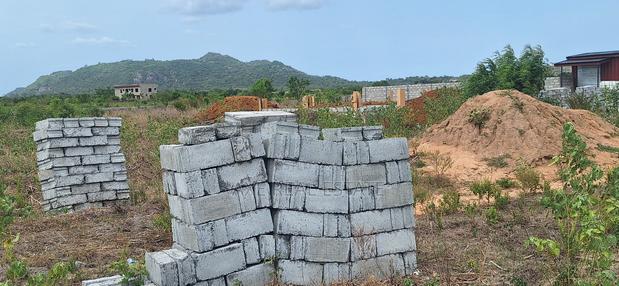 Low-Cost Land Deal at Tsopoli · Photo 2