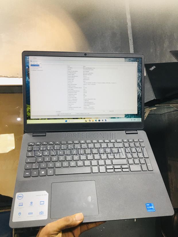 Laptop Dell Inspiron 15 3000 8GB Intel Core I3 SSD 256GB · Photo 3