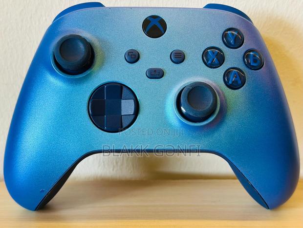 Xbox Series X/S Aqua Shift Special Edition Controller · Photo 1