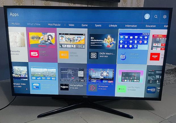 Uk Used Samsung Uhd HDR Smart Digital Satellite 40 Inches · Photo 4