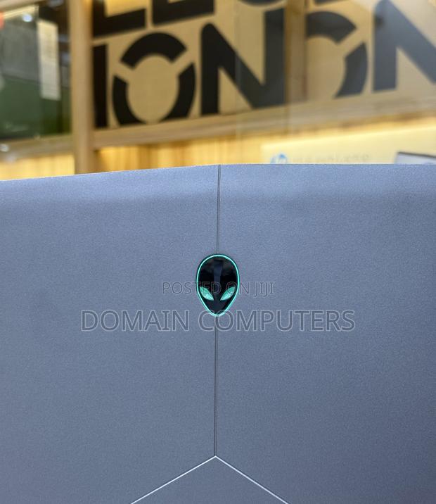 Laptop Alienware M15 R3 16GB Intel Core I7 SSD 512GB · Photo 5