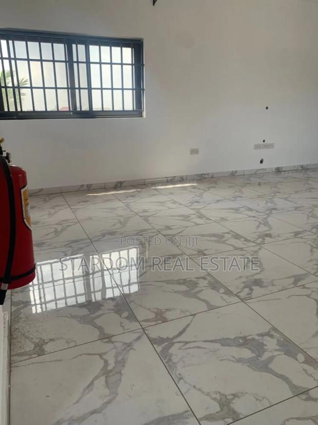 1bdrm Apartment in East Airport, Spintex for rent · Photo 4