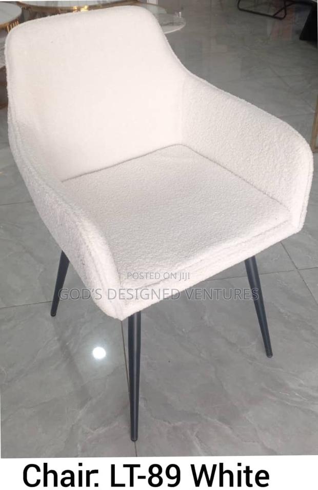 Classic Dinning/Visitors Chair · Photo 1