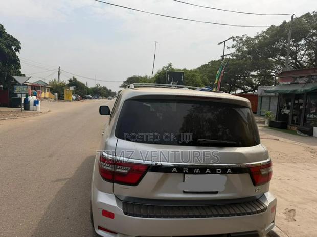 Nissan Armada S 2021 Gray · Photo 4