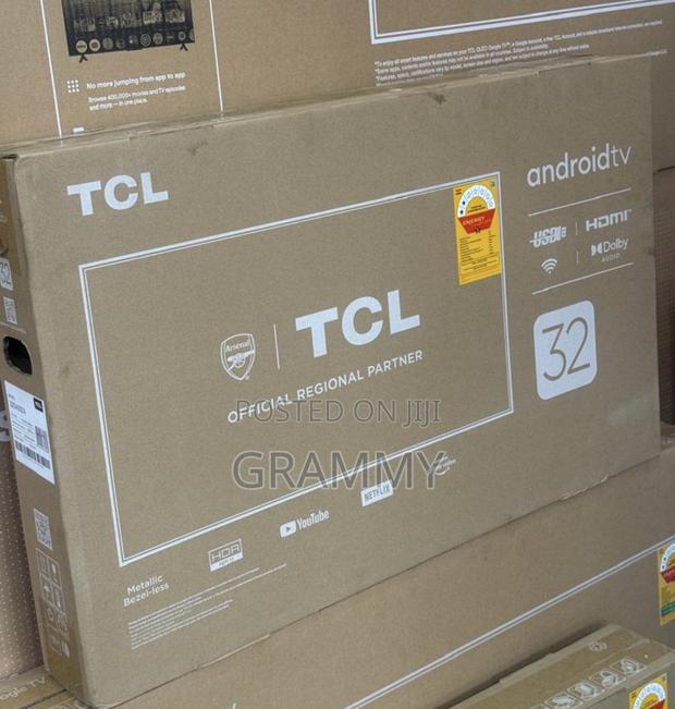 TCL 32 Inches Smart TV Available · Photo 1