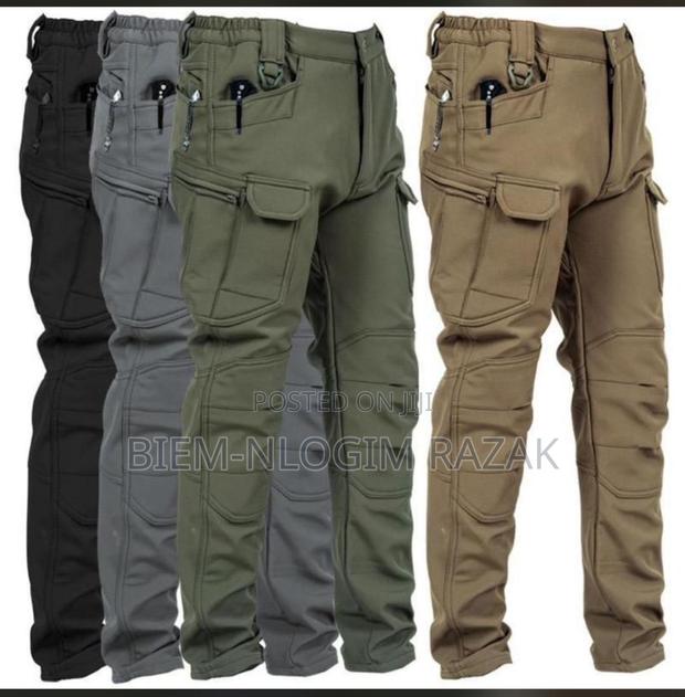 Top Notch Thick N Heavy Cargo Pants Available in Stock · Photo 1