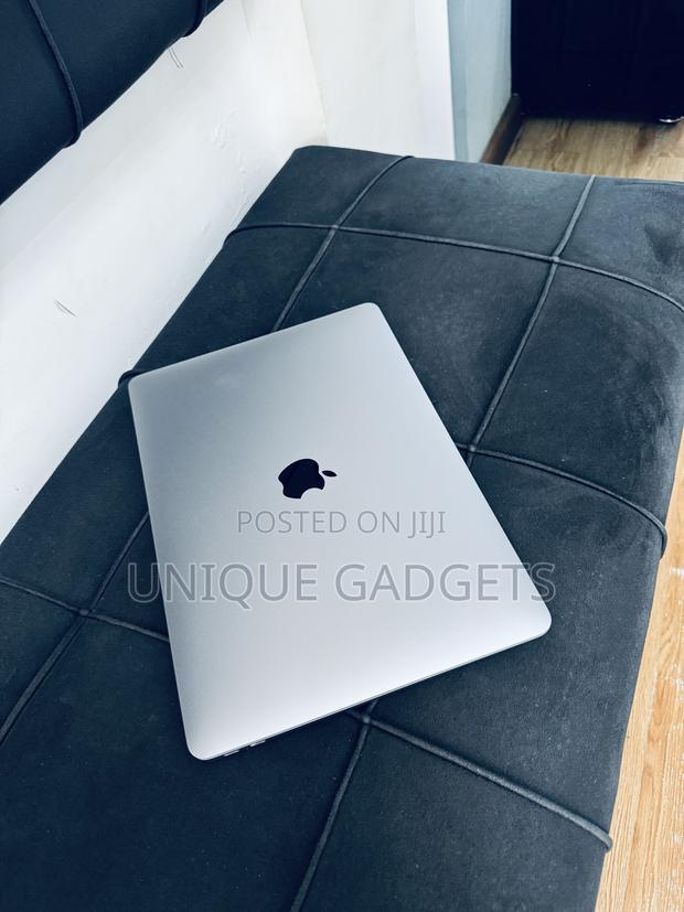 Laptop Apple MacBook Air 2020 M1 8GB Apple M1 SSD 256GB · Photo 1