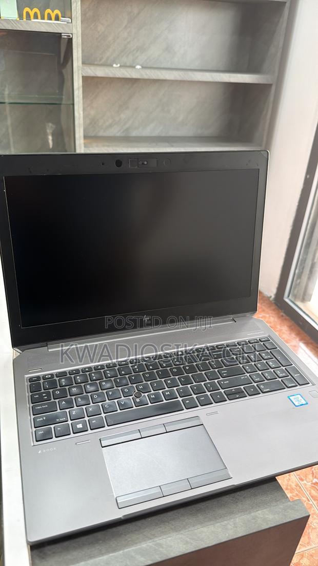 Laptop HP ZBook 15 32GB Intel Core I7 SSD 512GB · Photo 3