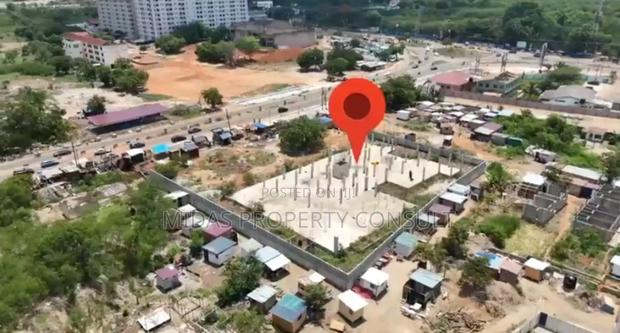 1 Acre Main Road Land for Sale at Upsa · Photo 2