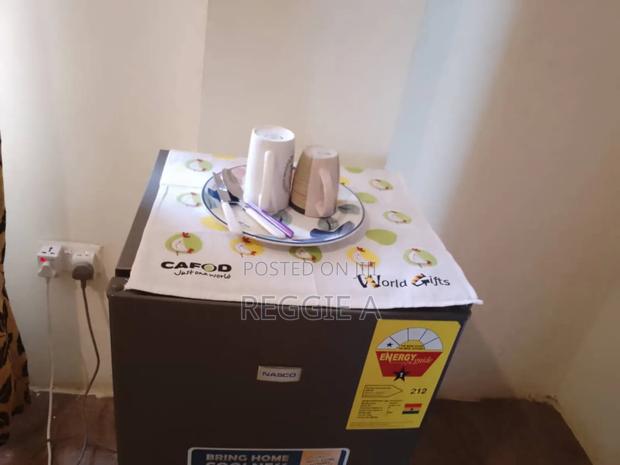 ¢150 a Day, Private Ensuite Bedroom in a Shared Flat · Photo 4