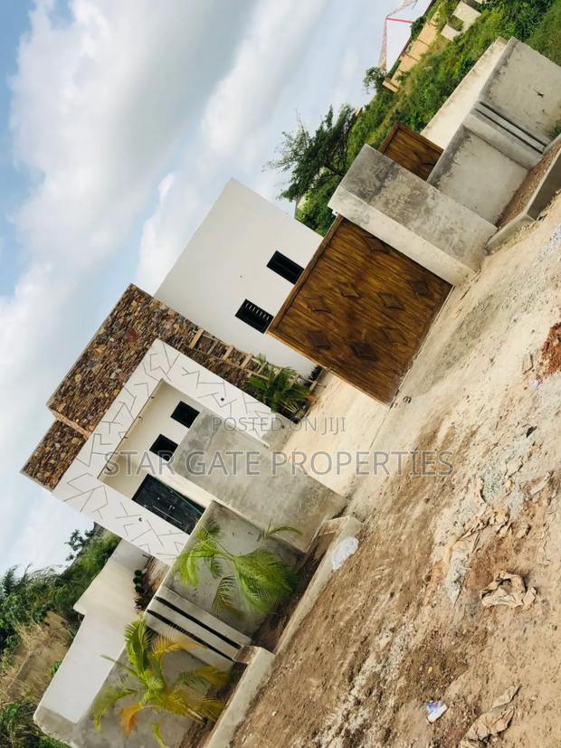 4bdrm House in Pakyi No 2 ( Santasi, Kumasi Metropolitan for sale · Photo 2