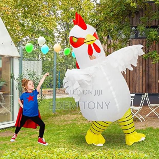 An Adult Inflatable Chicken Costume · Photo 2