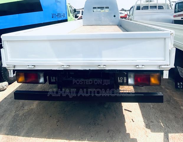 Hyundai Mighty · Photo 6