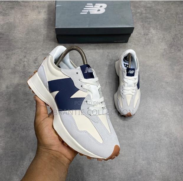 New Balance 327 Foot Locker Available · Photo 2