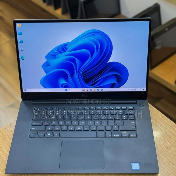 Laptop Dell Precision 15 5540 4GB Intel Core I7 SSD 512GB · Photo 3