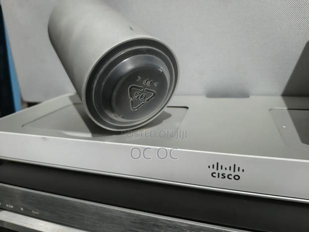 Cisco Telepresence 60 Cameras And Codec Sx80 · Photo 2