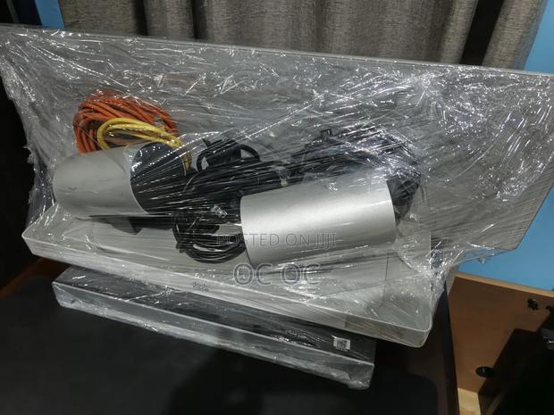 Cisco Telepresence 60 Cameras And Codec Sx80 · Photo 8