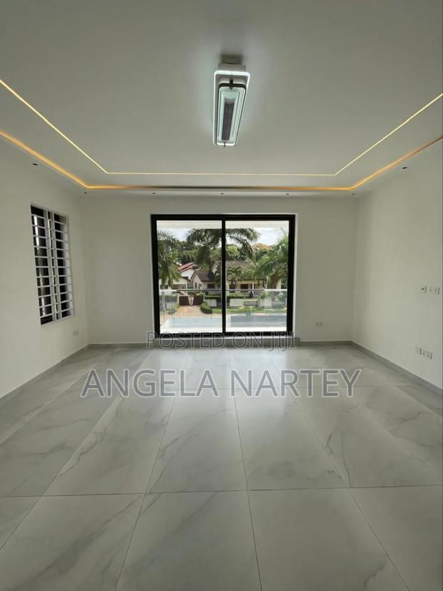 4bdrm House in Kwabenya, Accra Metropolitan for sale · Photo 2