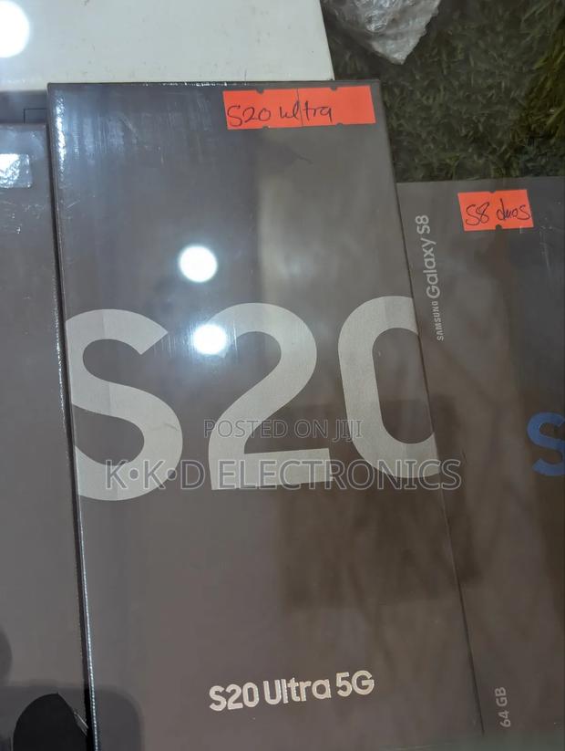 New Samsung Galaxy S20 Ultra 5G 256 GB Black · Photo 4