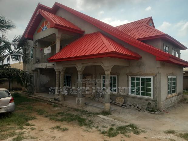 7bdrm House in Kenyasi Abrem, Kumasi Metropolitan for sale · Photo 2