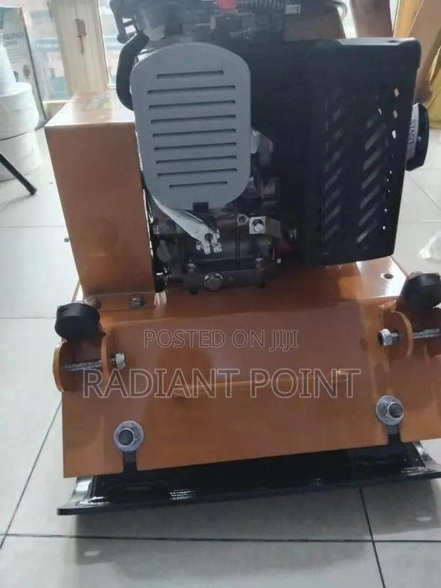 Gasoline Compactor · Photo 1