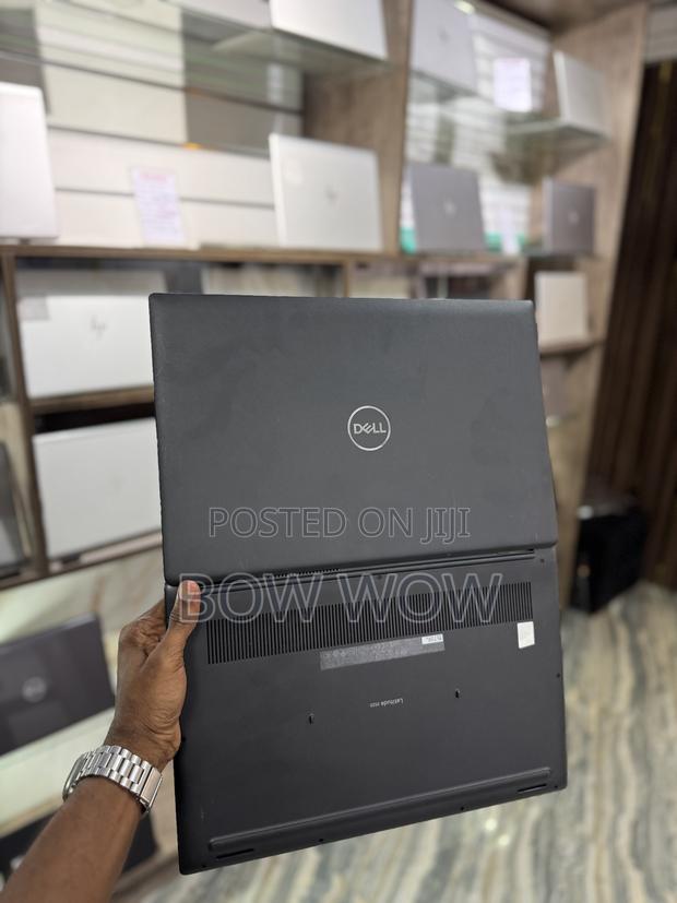 Laptop Dell Latitude 3520 16GB Intel Core i7 SSD 256GB · Photo 4