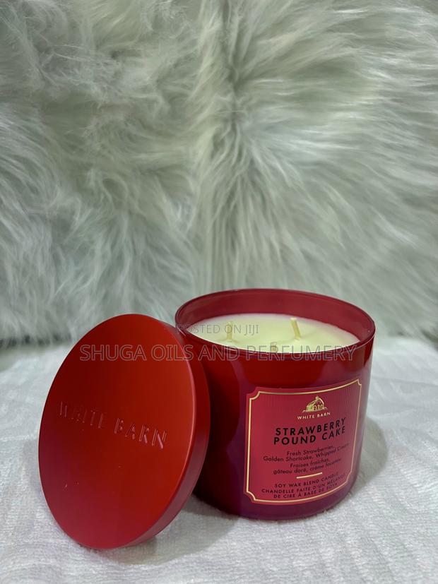 Bath And Body Works Scented Candles · Photo 2