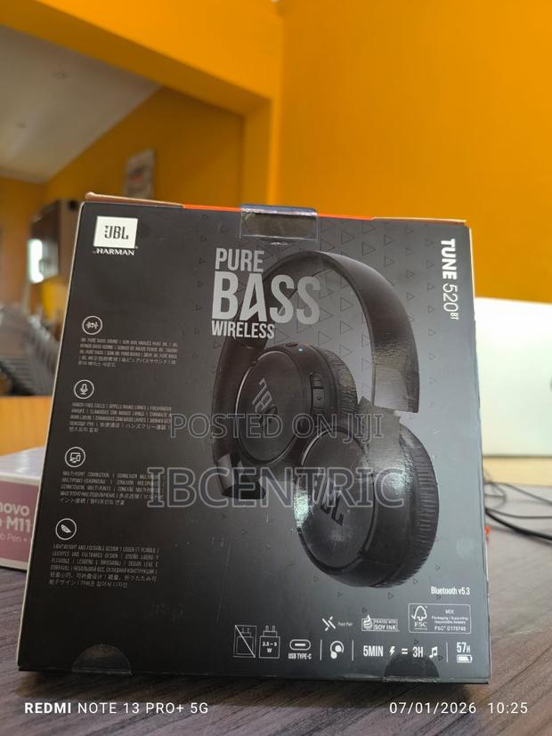 JBL Tune 520 Headset · Photo 2