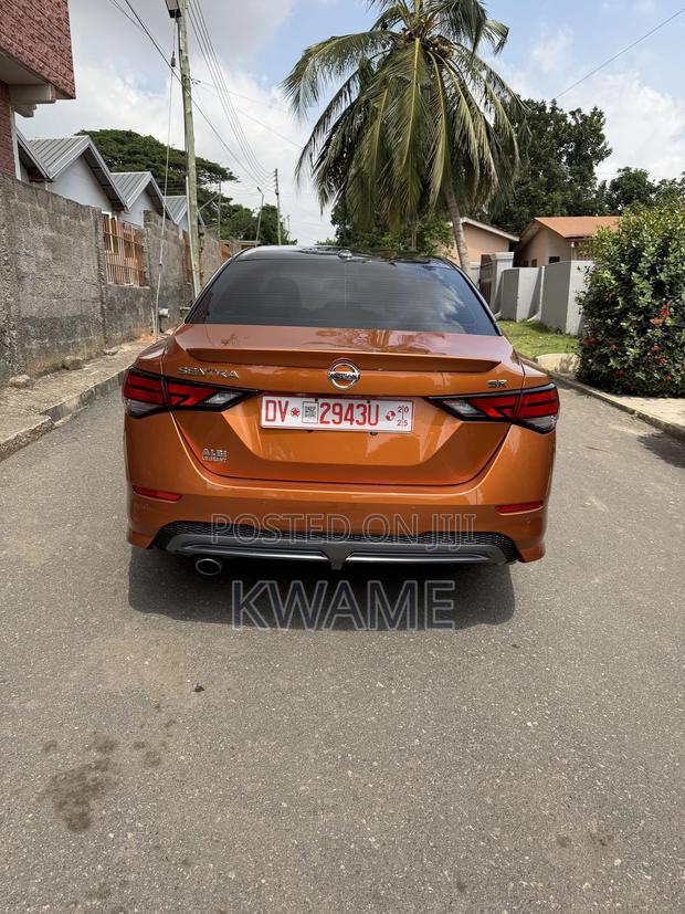 Nissan Sentra SR 2023 Orange · Photo 4