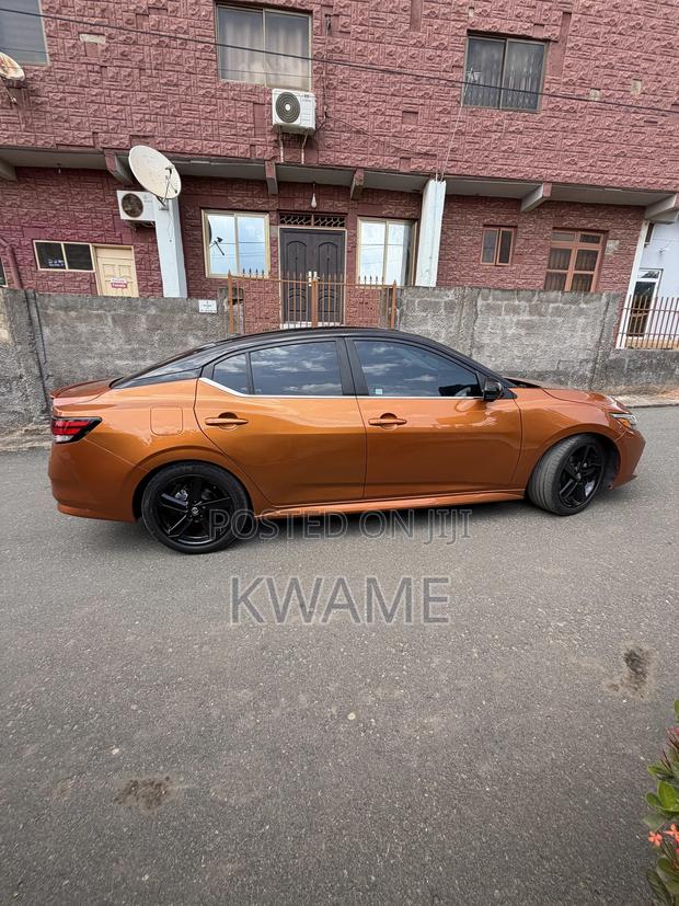 Nissan Sentra SR 2023 Orange · Photo 7