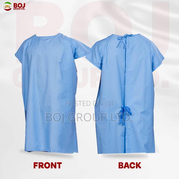 Medical Patient/Hospital Gown In Ghana · Photo 3