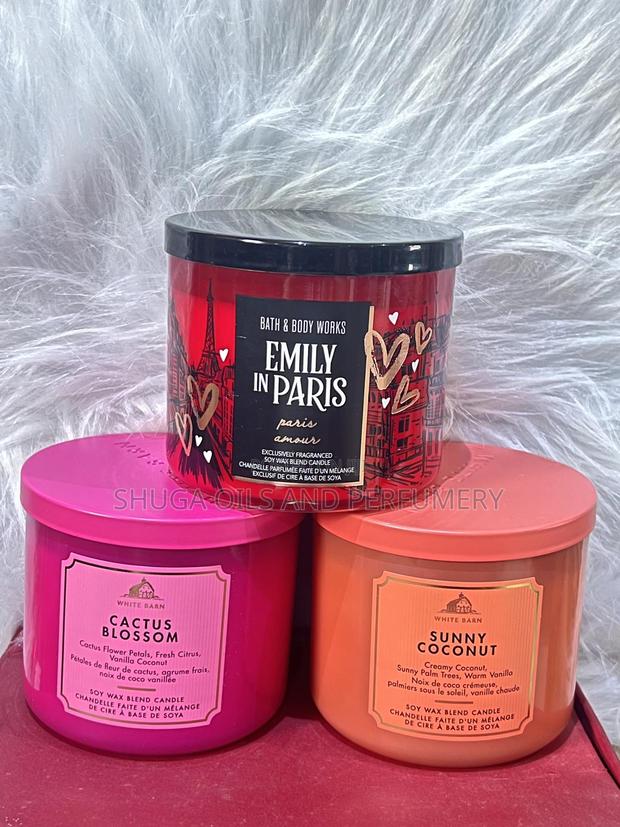 Bath And Body Works Scented Candles · Photo 6