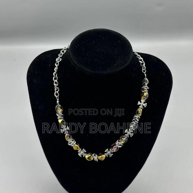 The Gilded Gothic Necklace · Photo 2