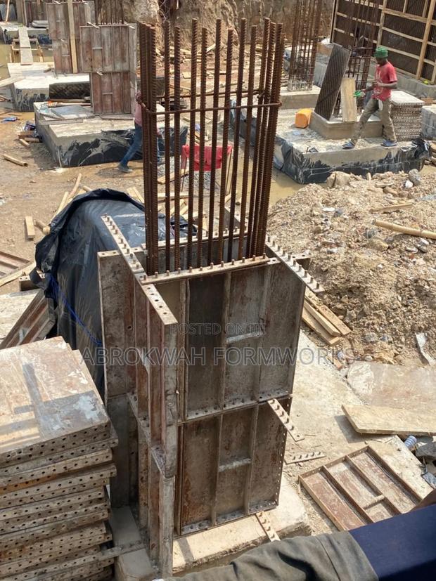 Pillars /Columns/Formworks/Molds/Metal/Adjustable · Photo 2