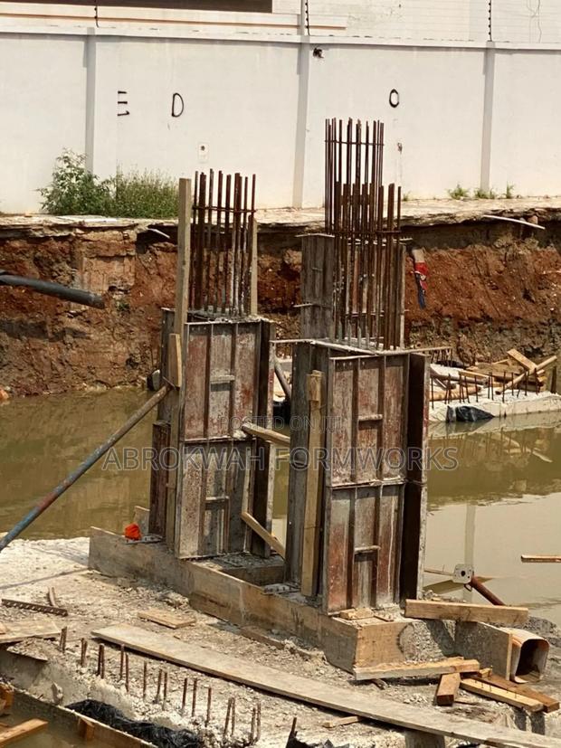 Pillars /Columns/Formworks/Molds/Metal/Adjustable · Photo 3