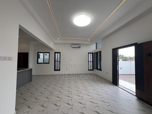 3bdrm Bungalow in Agbogba for sale · Photo 5
