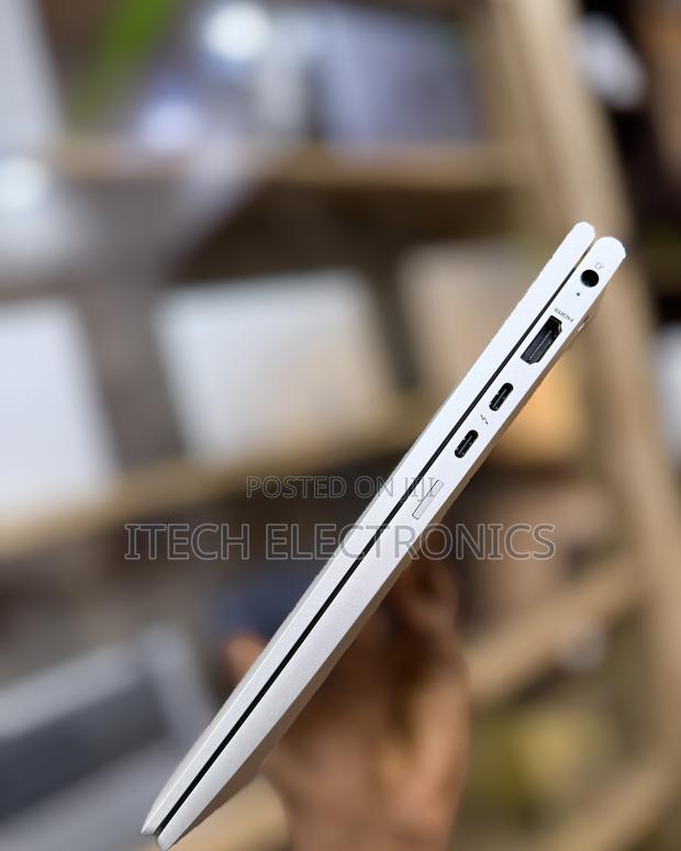 Laptop HP EliteBook 830 G8 16GB Intel Core i7 SSD 512GB · Photo 5